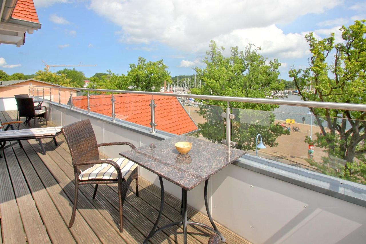 Hafennahe Penthousewohnung Mit Meerblick - Hafenresidenz Lauterbach Fewo 2-7 Extérieur photo