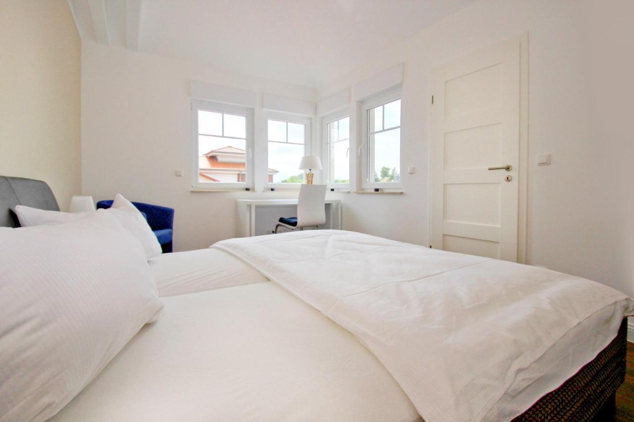 Hafennahe Penthousewohnung Mit Meerblick - Hafenresidenz Lauterbach Fewo 2-7 Extérieur photo