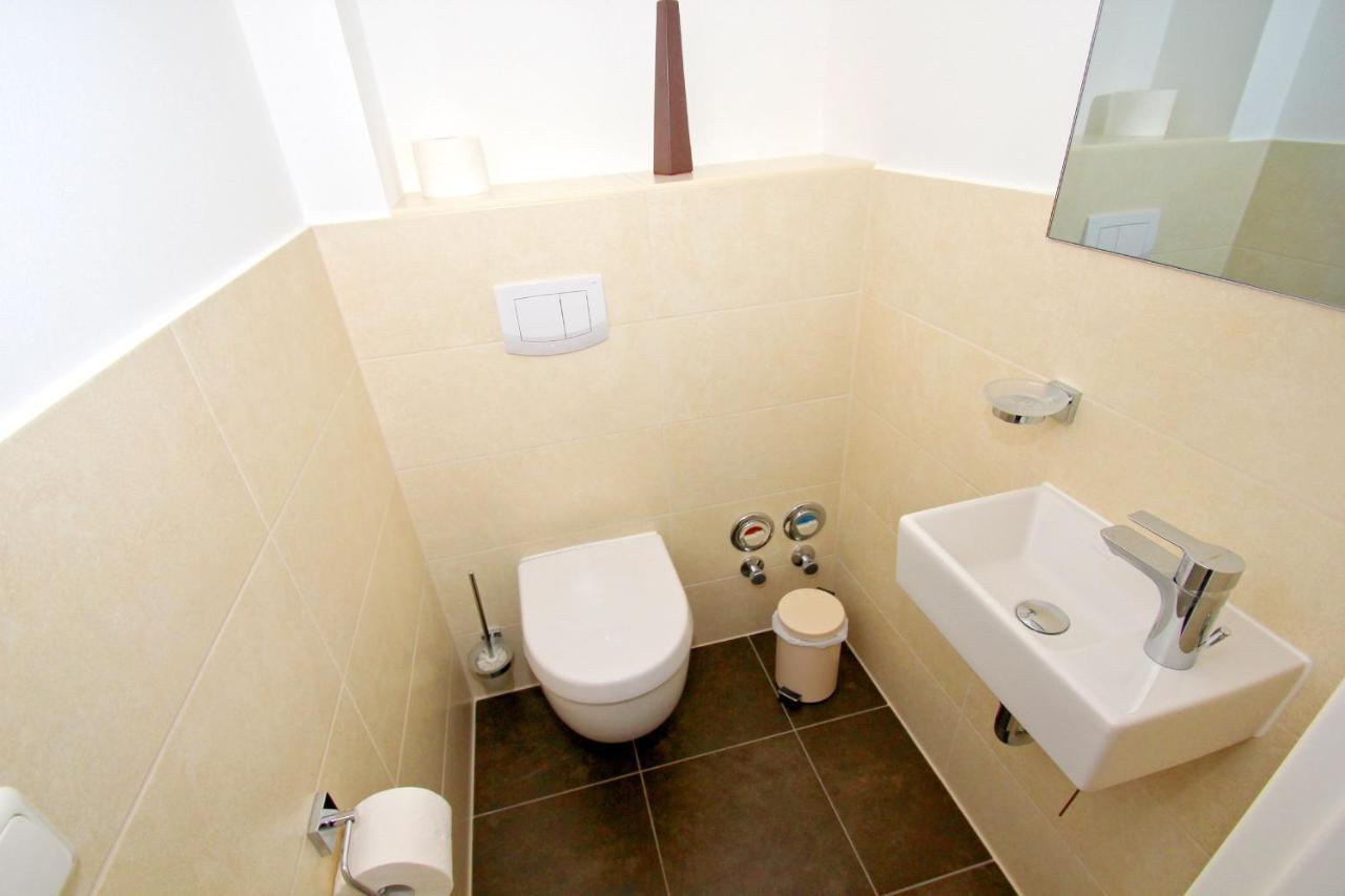 Hafennahe Penthousewohnung Mit Meerblick - Hafenresidenz Lauterbach Fewo 2-7 Extérieur photo